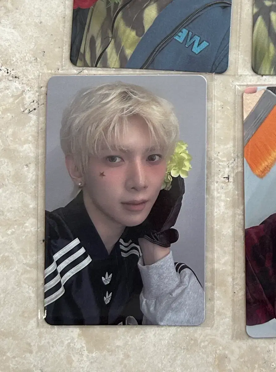 에이티즈 애니티즈 팝업 여상 10만원 구매 특전 포카 ateez | 브랜드
